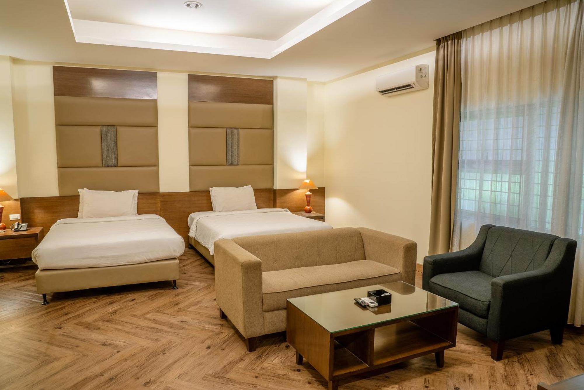 Hotel Alia Cikini Jakarta Exterior foto